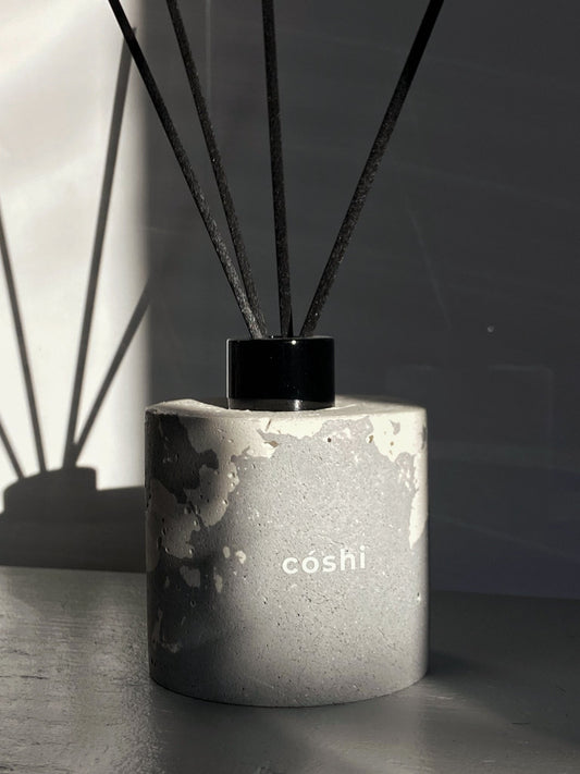 Gray crackled concrete reed diffuser - Coshi.store